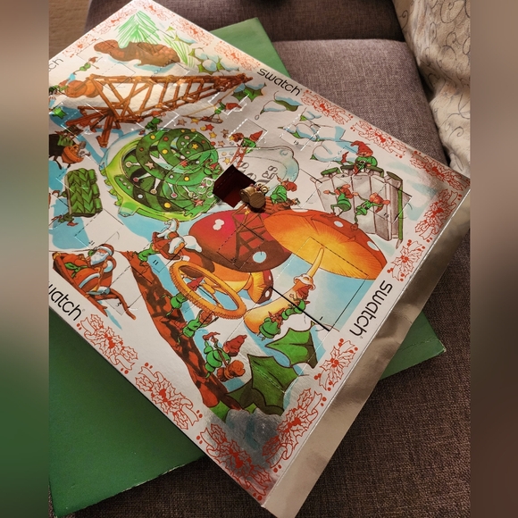 Swatch 1997 SEASONS GREETINGS GZ900 New Limited Edition #2919 in Original Box - Picture 3 of 11